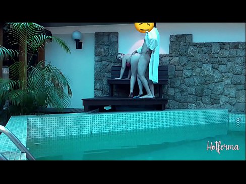 ❤️ El jefe invita a la criada a la piscina, pero no pudo resistirse a una caliente Porno ruso en es.ixiporn.ru ❌️